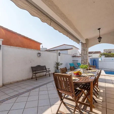 Сasa de vacaciones Louise By Interhome *